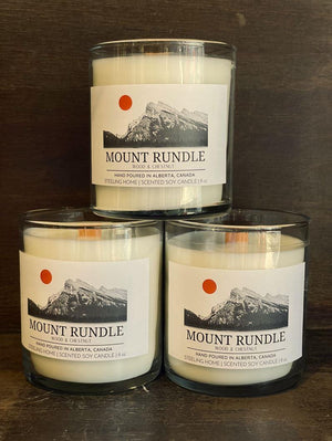 Mount Rundle Blonde Wood & Chestnut Candle