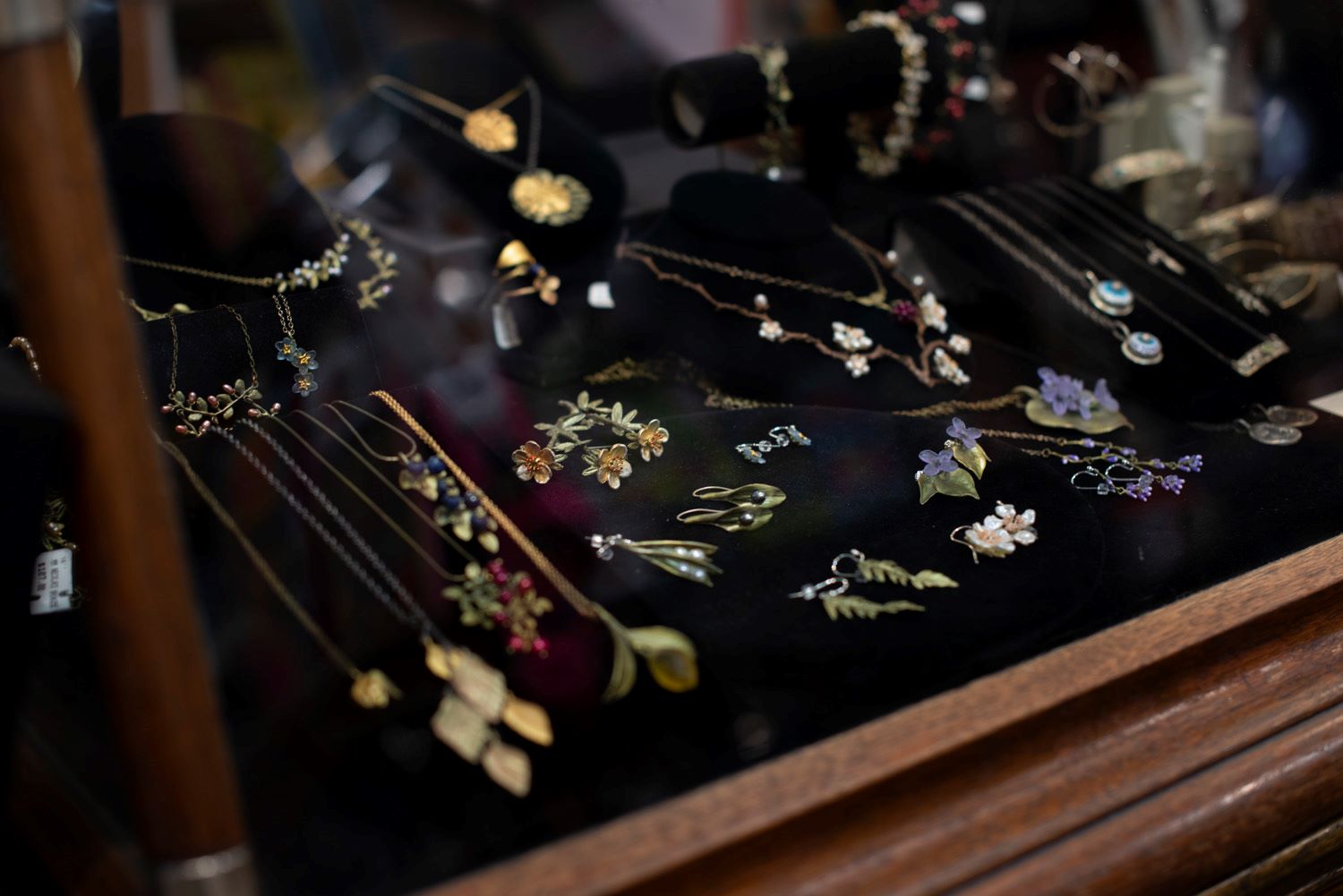 Fun, quirky, elegant and beautiful jewelry, handmade, locally made. Ring, bracelets, necklaces and earrings