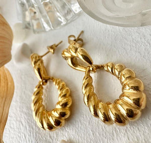Mafra Baroque Drop Earrings - Gold