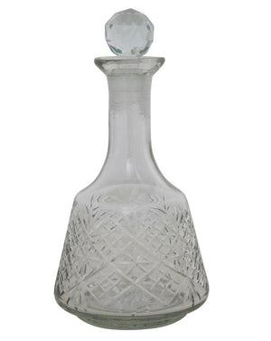 Etched Glass Decanter, Gift this Etched Glass Decanter to a bourbon or whiskey enthusiast, the decanter is made of 100% glass and holds 20 ounces of your favorite spirit. 