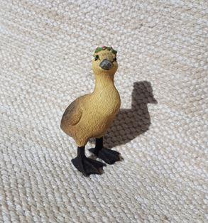Duckling with Flower Crown - Decor